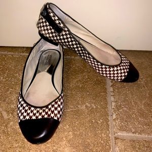 MICHAEL Michael Kors flats- women’s size 10